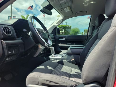 Used 2021 Toyota Tundra SR5 w/ SR5 Upgrade Package image 19