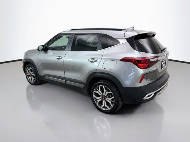 Used 2021 Kia Seltos SX w/ SX Sunroof Package AWD/4WD image 5