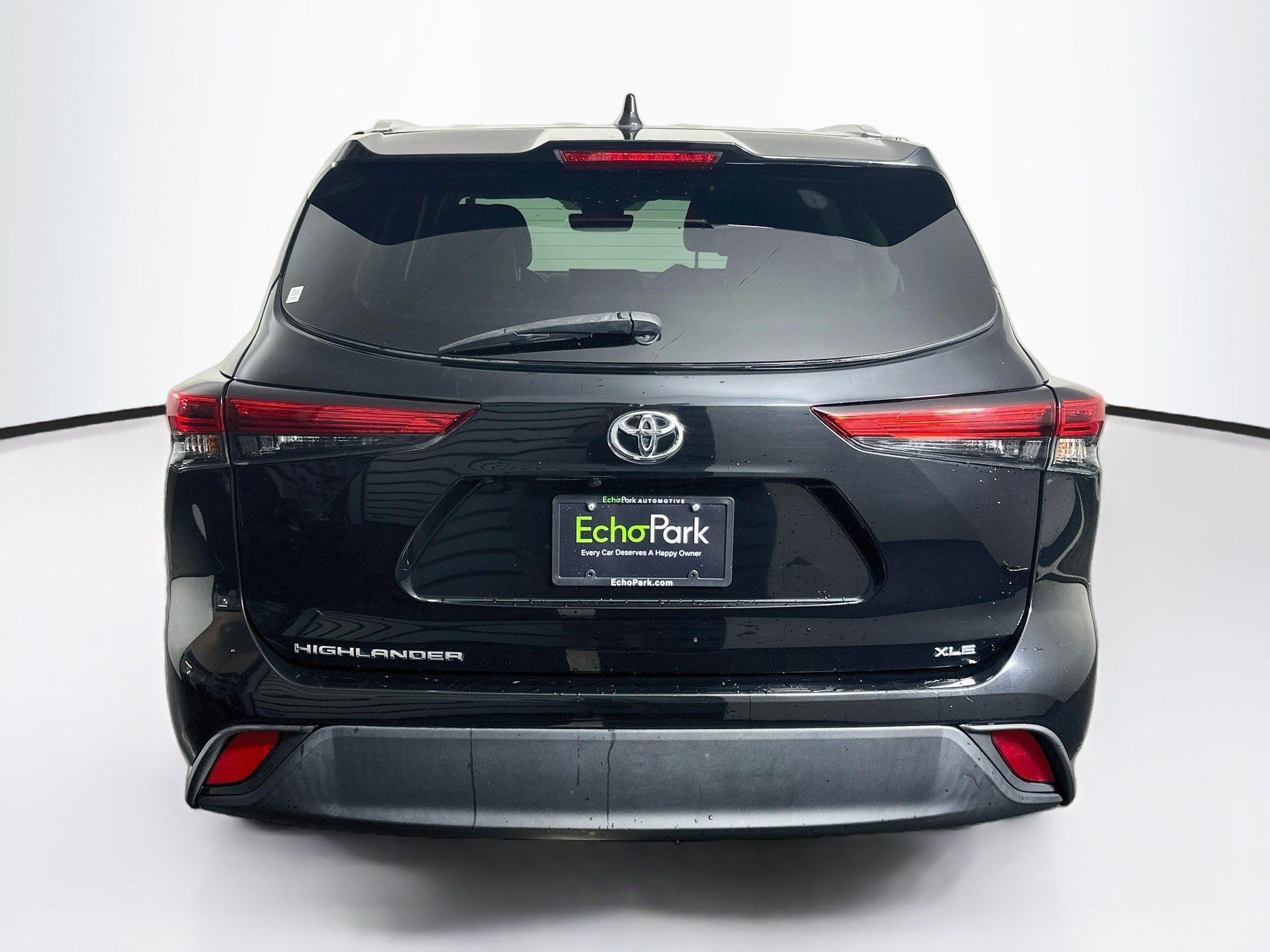 Used 2022 Toyota Highlander XLE FWD image 7