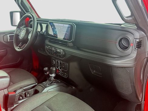Used 2024 Jeep Wrangler Unlimited Rubicon AWD/4WD image 26