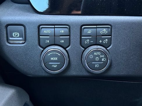 New 2026 Chevrolet Silverado 1500 RST w/ RST All Star Premium Package AWD/4WD image 27