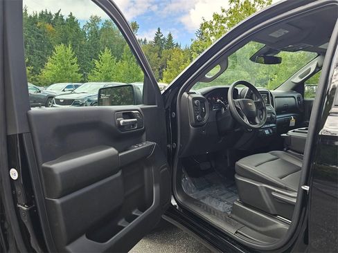 Used 2025 Chevrolet Silverado 1500 W/T w/ WT Value Package image 20