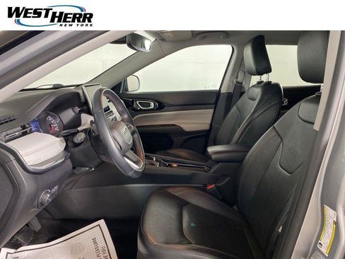Used 2022 Jeep Compass Limited AWD/4WD image 15