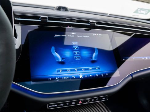 New 2026 Mercedes-Benz E 53 AMG e 4MATIC Sedan image 29