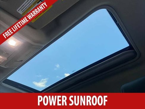 Used 2024 Nissan Frontier SL w/ Technology Package AWD/4WD image 15