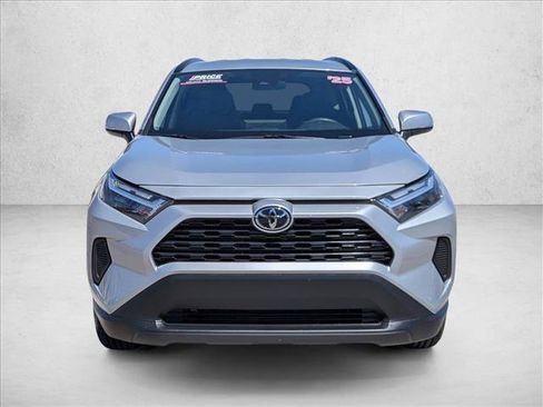 Used 2025 Toyota RAV4 XLE FWD image 2