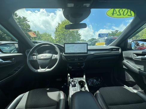 Used 2024 Ford Escape ST-Line w/ Tech Pack #1 AWD/4WD image 26