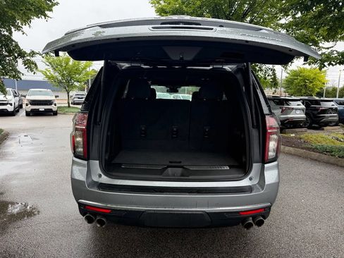Used 2023 Chevrolet Tahoe Premier AWD/4WD image 13