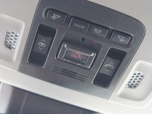 Used 2023 Toyota Camry XSE FWD image 37