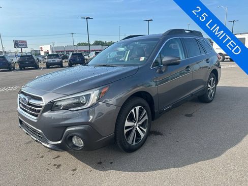 Used 2019 Subaru Outback 2.5i Limited AWD/4WD image 3