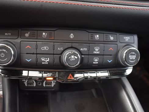Used 2023 Dodge Durango R/T AWD/4WD image 11