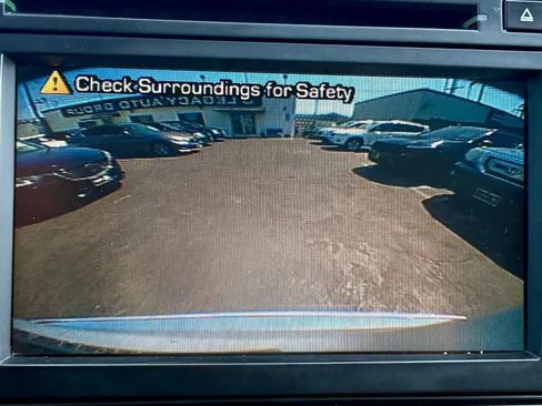 Used 2012 GMC Acadia Denali image 25