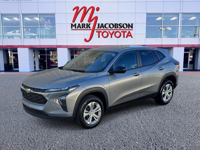 Used 2025 Chevrolet Trax LS w/ Driver Confidence Package