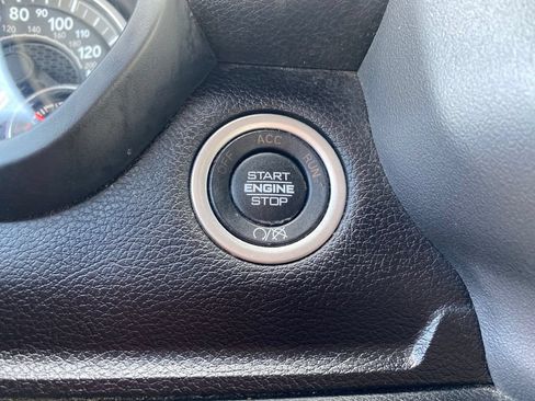 Used 2024 RAM 2500 Big Horn AWD/4WD image 17