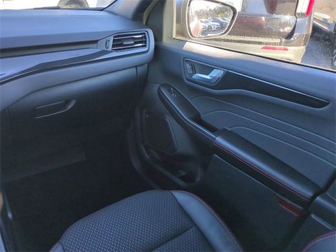 Used 2025 Ford Escape ST-Line w/ Tech Pack #1 image 17
