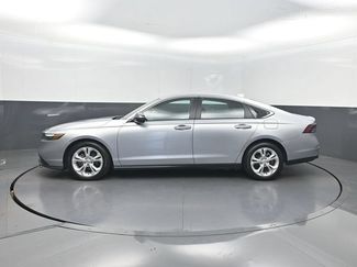 Used 2025 Honda Accord LX video 3