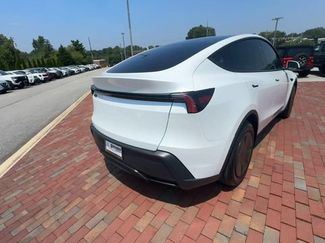 Used 2026 Tesla Model Y 2WD video 2