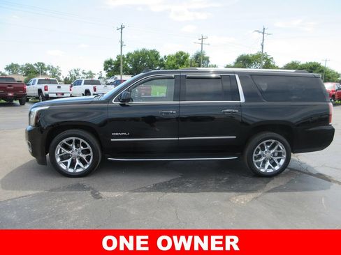 Used 2019 GMC Yukon XL Denali w/ Open Road Package AWD/4WD image 10