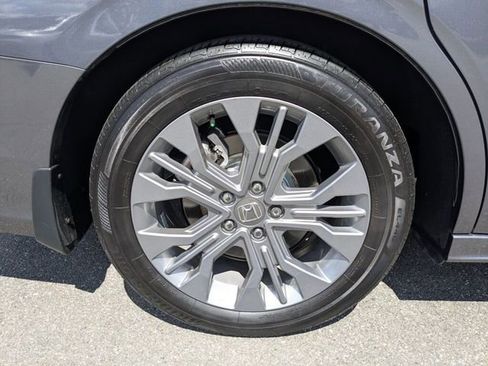 Certified 2025 Honda Odyssey Touring image 12