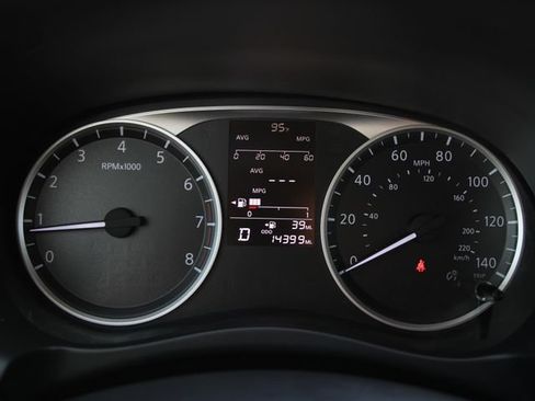 Certified 2025 Nissan Kicks Play S FWD image 16