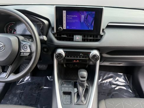 Used 2024 Toyota RAV4 XLE FWD image 14