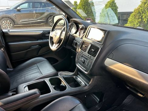 Used 2019 Dodge Grand Caravan GT FWD image 8