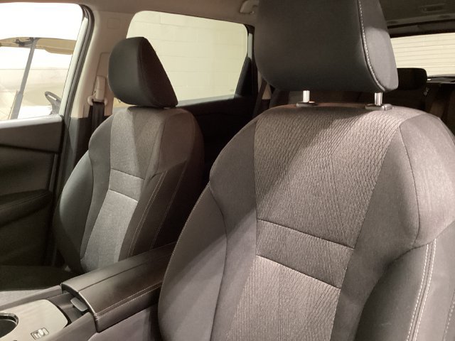 Used 2025 Nissan Rogue SV FWD image 15