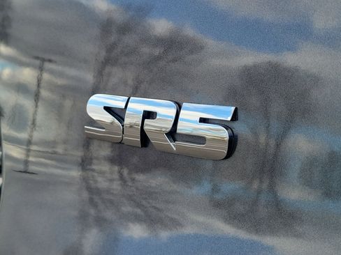 Used 2018 Toyota 4Runner SR5 image 6