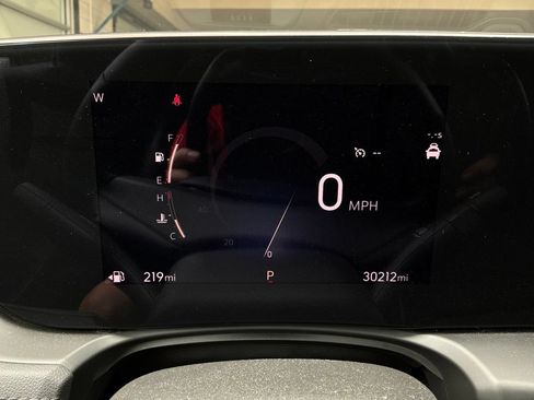 Used 2025 Buick Encore GX Preferred FWD image 36