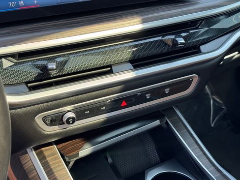 Certified 2024 BMW X7 xDrive40i w/ M Sport Package image 14