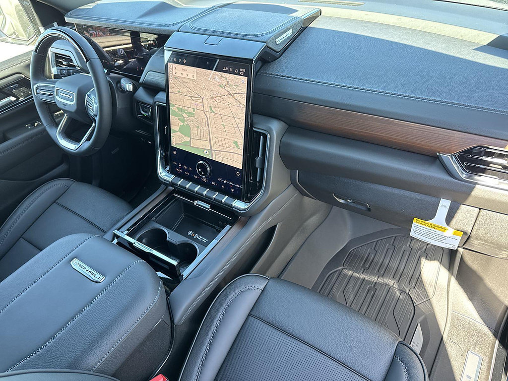 New 2027 GMC Yukon Denali w/ Denali Reserve Package AWD/4WD image 7