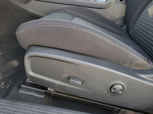 Used 2022 Dodge Challenger SXT w/ Blacktop Package image 12