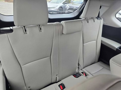 Used 2024 Toyota Grand Highlander XLE image 16