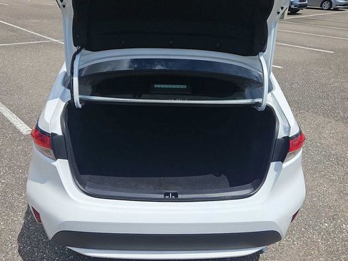 Used 2022 Toyota Corolla LE FWD image 20