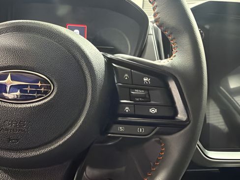 Certified 2025 Subaru Crosstrek 2.5i Limited w/ Crosstrek Mirror Package AWD/4WD image 18