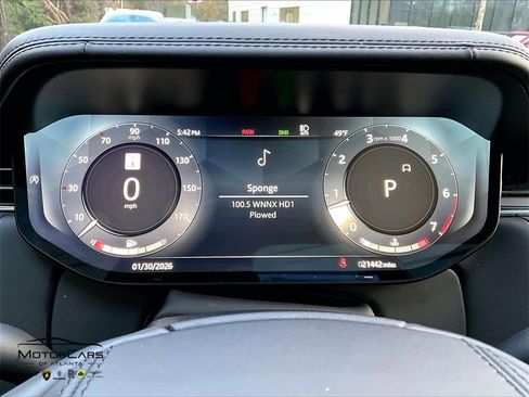 Used 2023 Land Rover Range Rover Autobiography image 16