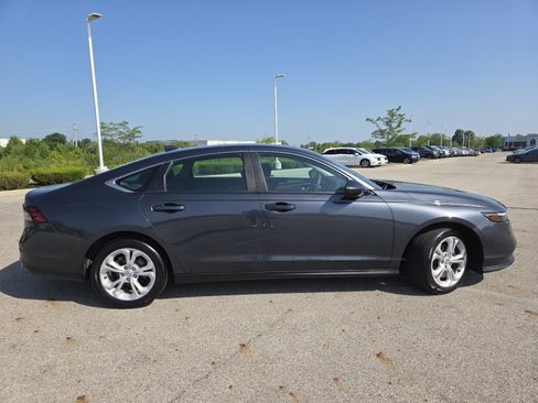 Used 2024 Honda Accord LX image 17