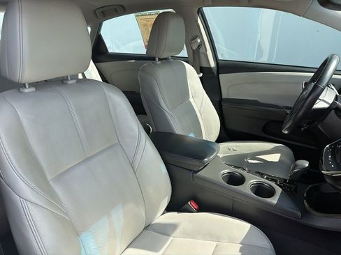 Used 2017 Toyota Avalon Limited w/ All Weather Liner Package FWD image 7