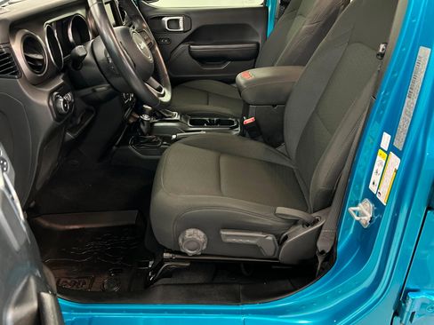 Used 2019 Jeep Wrangler Unlimited Sport S image 18