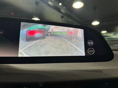 Used 2024 Lucid Air Touring image 31