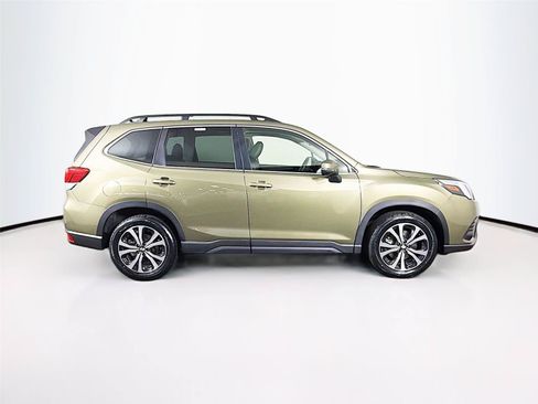 Used 2024 Subaru Forester Limited AWD/4WD image 12