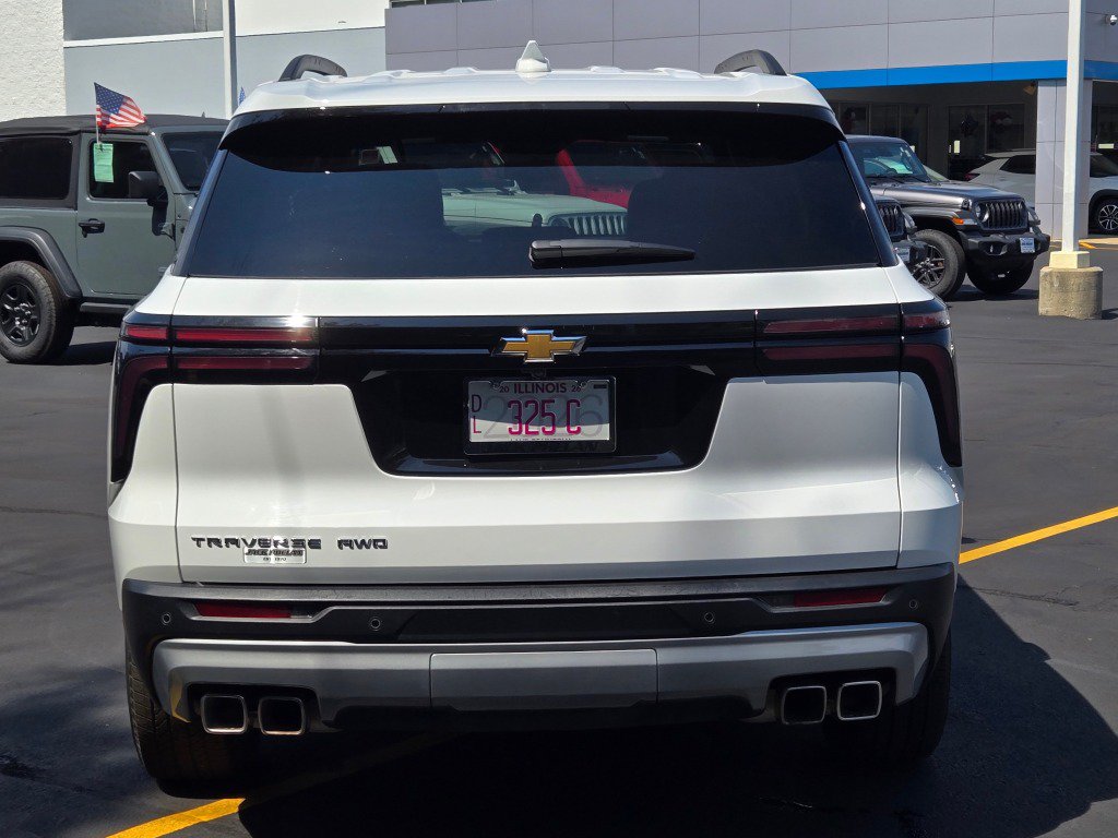 Certified 2026 Chevrolet Traverse LT AWD/4WD image 14