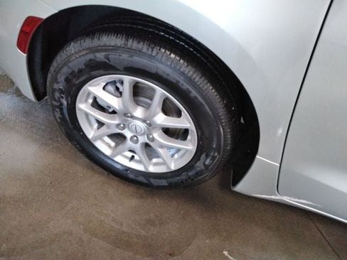 New 2026 Chrysler Voyager LX image 18