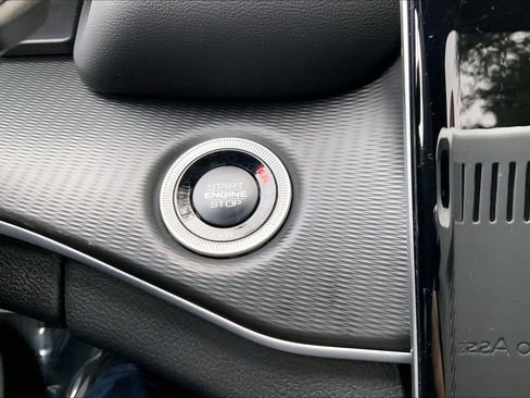 Certified 2025 Jeep Grand Cherokee Altitude image 27