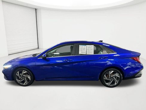 Certified 2024 Hyundai Elantra Limited FWD image 8