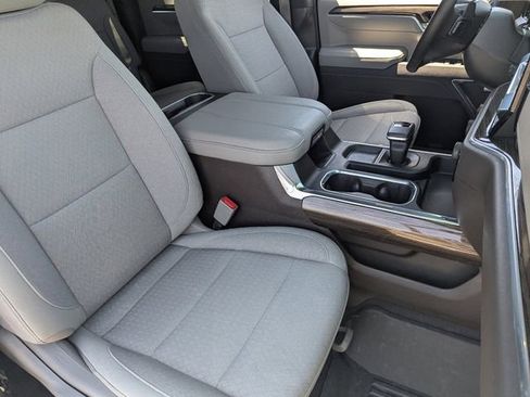 Used 2026 Chevrolet Silverado 1500 RST AWD/4WD image 10
