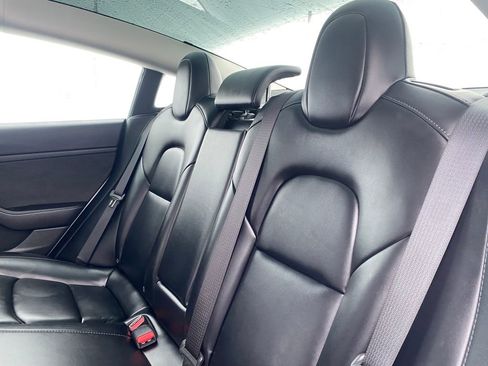 Used 2023 Tesla Model 3 Standard Range image 17