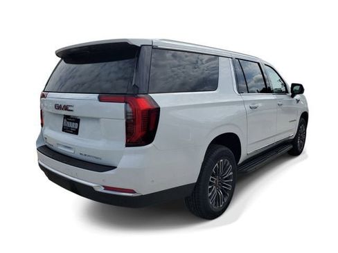 New 2026 GMC Yukon XL Elevation image 5