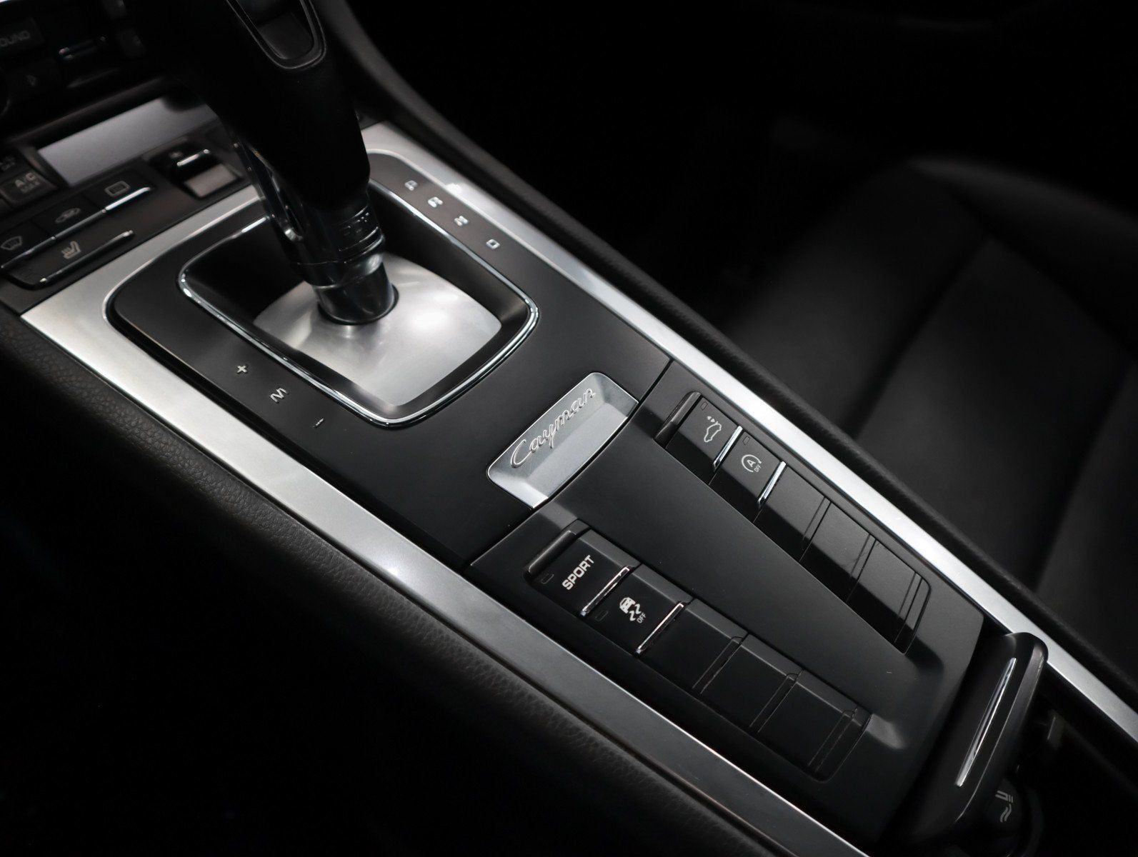 Certified 2016 Porsche Cayman RWD image 18