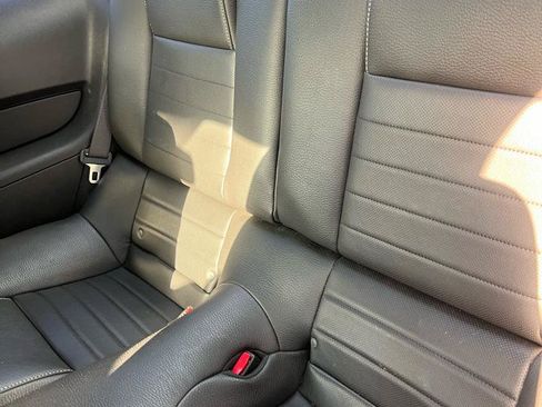 Used 2011 Ford Mustang Premium w/ 202A Rapid Spec Order Code RWD image 9